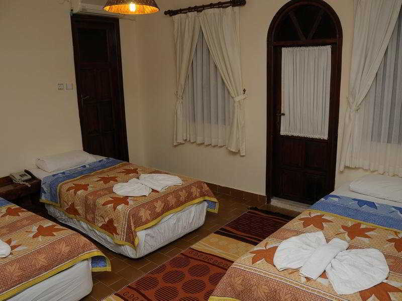 Og-Erim Hotel คูซาดาซี ภายนอก รูปภาพ