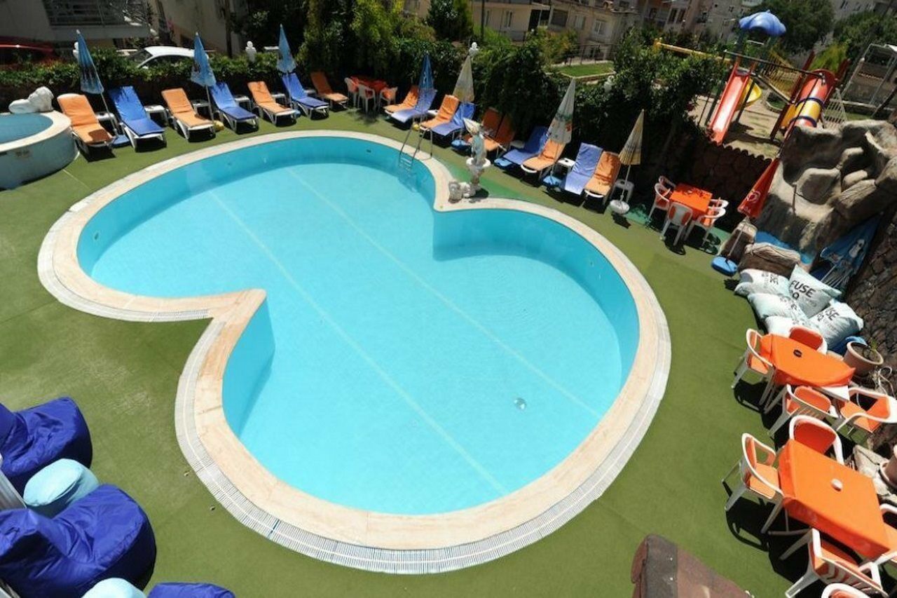 Og-Erim Hotel คูซาดาซี ภายนอก รูปภาพ
